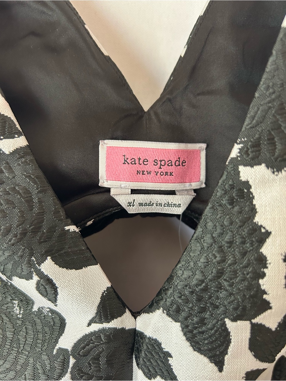 kate spade Black and White Floral Bow Backless Peplum Dress - Picture 4 of 4